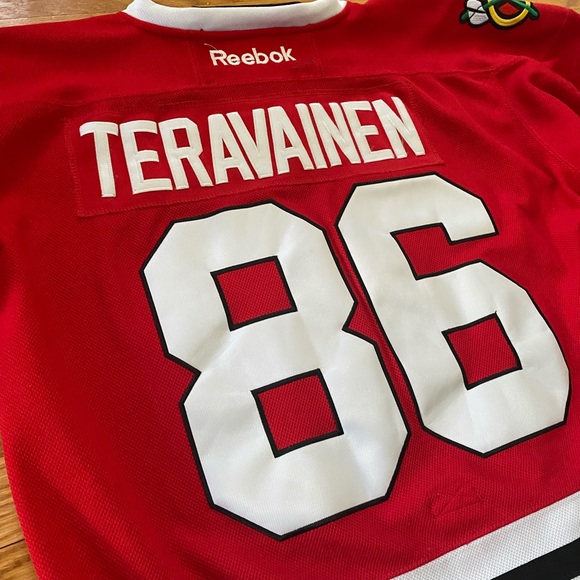 Teuvo Teravainen Chicago Blackhawks jersey size 50 - Picture 3 of 6